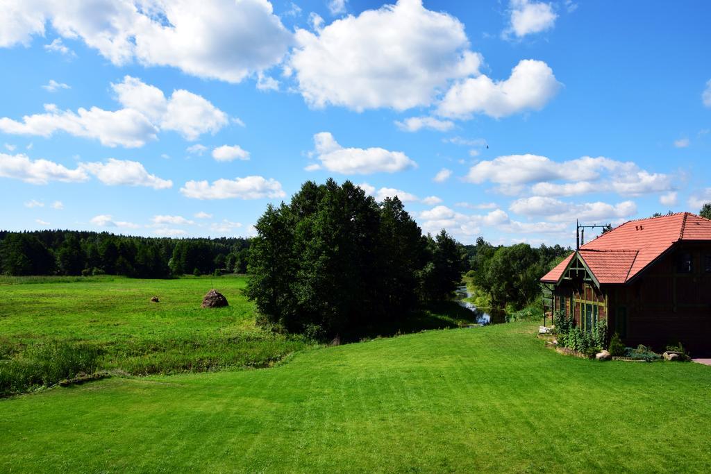 Bojarski Gosciniec Narewka Exteriör bild